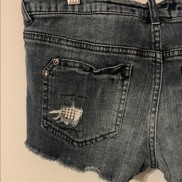 BONGO Blue Distressed Jean Shorts Cut-Off Style - Picture 10 of 10